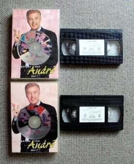 Andr&eacute; van Duin - De Typetjes van Andre Deel 1 &amp; 2 VHS Set (2VHS+2CD-Gebruikt)